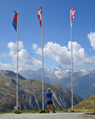 Nufenen - title photo